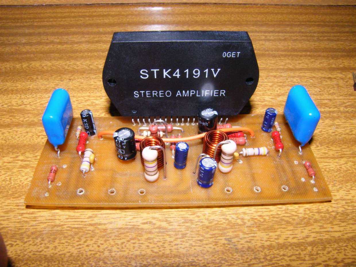 Усилитель звука 200. Stk4231 II. Усилитель на stk4231. Stk4050x. Stk4152ii.