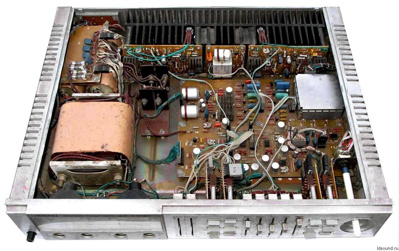 Ода-102 стерео (тюнер, магнитофон, предусилитель, умзч) - схема, внешний вид, фото